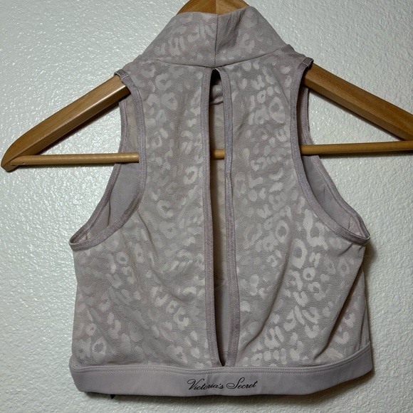 Victoria’s Secret Mock Neck Crop Top Size XS | cropped | fitness | leop print - Picture 3 of 3